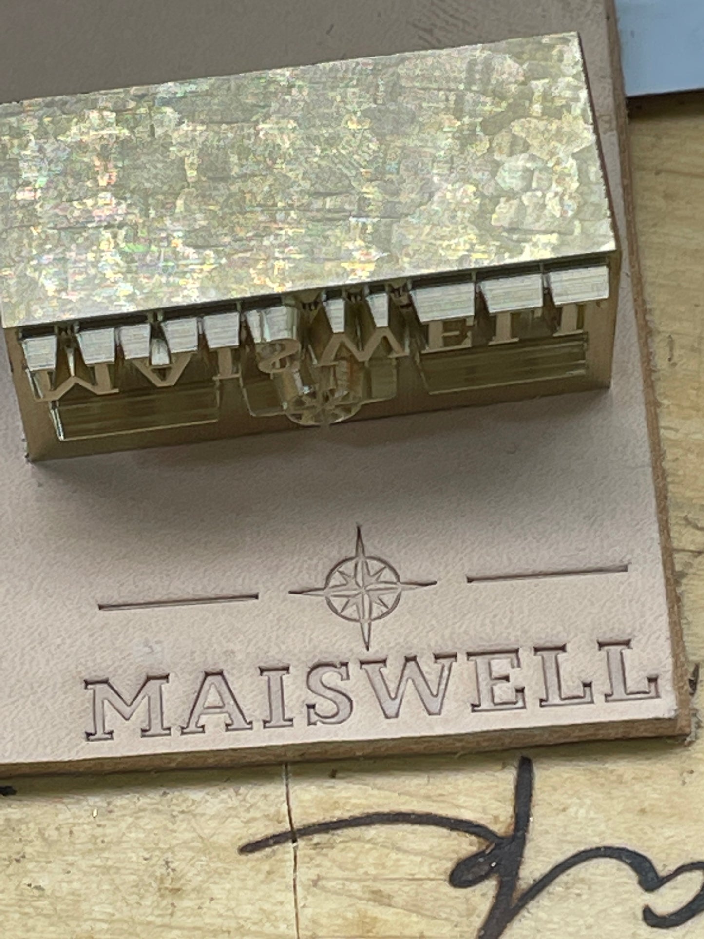 Maiswell Leather Stamp with Hammering post