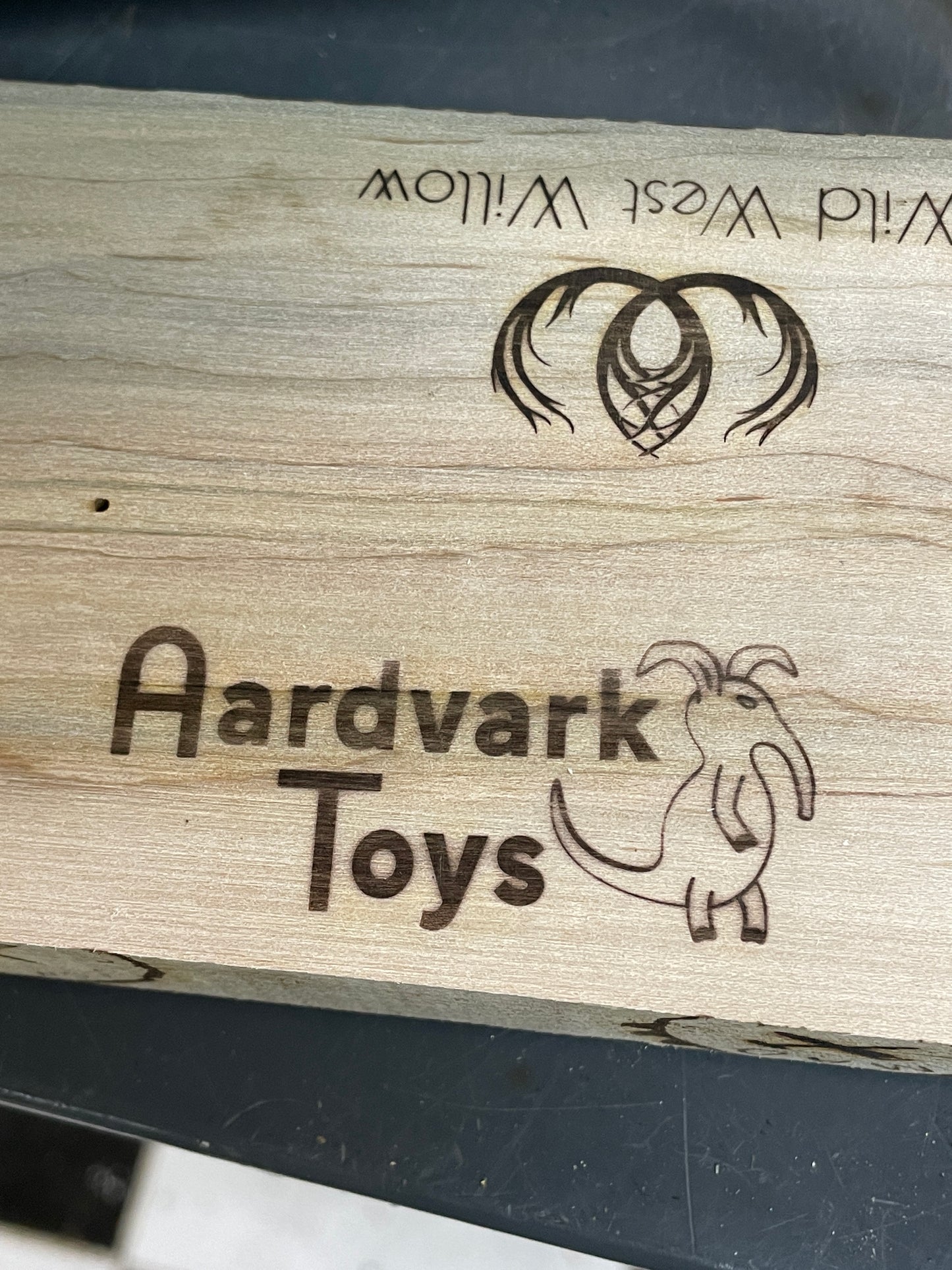 Custom Electric Brand for aardvark Toys